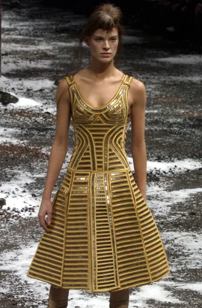 Look 3